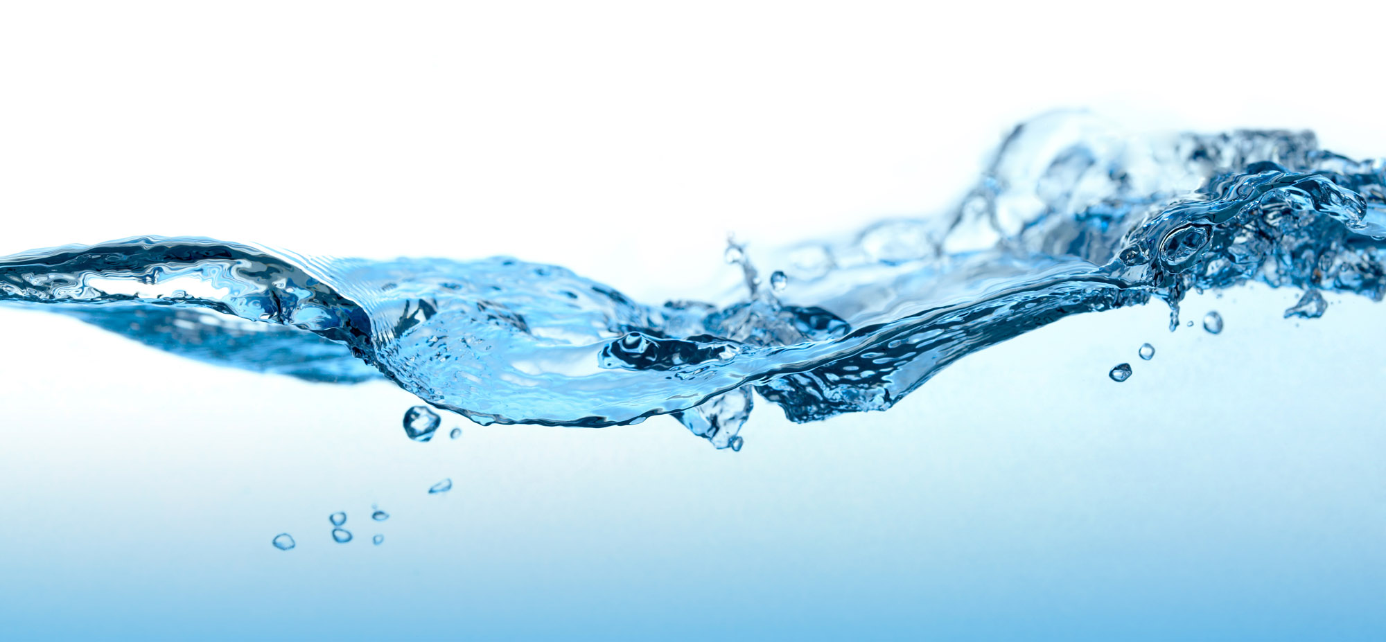 blue clear water header 2000x980 150 dpi AdobeStock_40348395